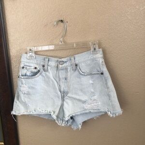 Levi’s Butterfly Buttons Denim Shorts Size 26